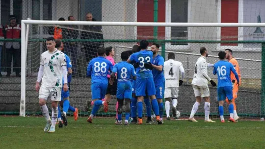 Spor Toto 1. Lig: Tuzlaspor: 2 - Sakaryaspor: 3