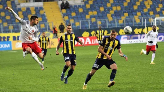 Spor Toto Süper Lig: Ankaragücü: 1 - Ümraniyespor: 1 (İlk yarı)