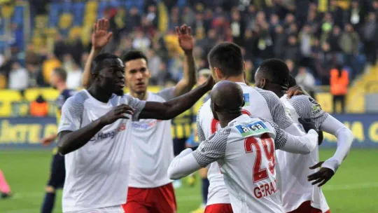 Spor Toto Süper Lig: Ankaragücü: 1 - Ümraniyespor: 1 (İlk yarı)
