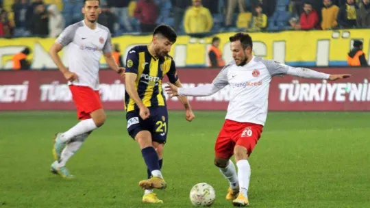Spor Toto Süper Lig: Ankaragücü: 1 - Ümraniyespor : 2 (Maç sonucu)