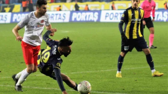 Spor Toto Süper Lig: Ankaragücü: 1 - Ümraniyespor : 2 (Maç sonucu)