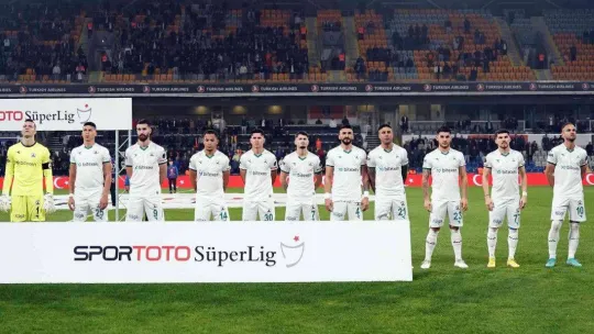 Spor Toto Süper Lig: Başakşehir: 0 - Giresunspor: 0 (Maç devam ediyor)