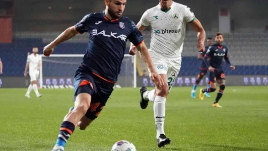 Spor Toto Süper Lig: Başakşehir: 0 - Giresunspor: 0 (Maç devam ediyor)