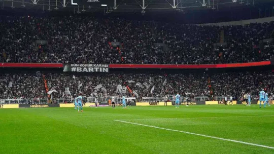 Spor Toto Süper Lig: Beşiktaş: 0 - Trabzonspor: 1 (Maç devam ediyor)