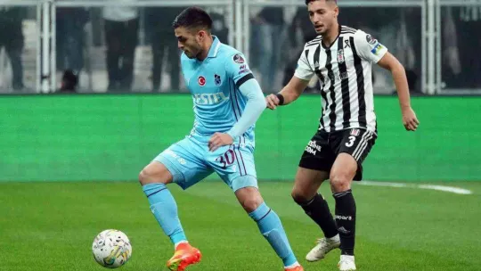 Spor Toto Süper Lig: Beşiktaş: 0 - Trabzonspor: 1 (Maç devam ediyor)