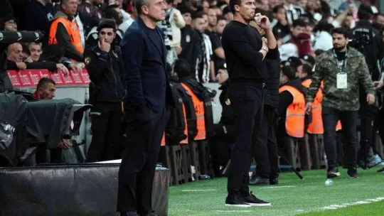 Spor Toto Süper Lig: Beşiktaş: 0 - Trabzonspor: 1 (Maç devam ediyor)