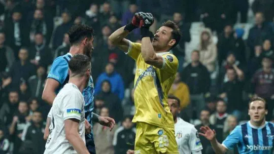 Spor Toto Süper Lig: Beşiktaş: 1 - Adana Demirspor: 0 (İlk yarı)