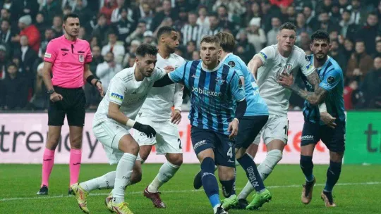 Spor Toto Süper Lig: Beşiktaş: 1 - Adana Demirspor: 0 (İlk yarı)