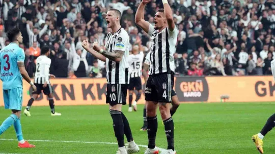 Spor Toto Süper Lig: Beşiktaş: 2 - Trabzonspor: 2 (Maç sonucu)