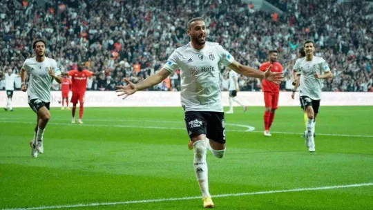 Spor Toto Süper Lig: Beşiktaş: 5 - Ümraniyespor: 2 (Maç sonucu)