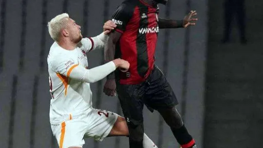 Spor Toto Süper Lig: Fatih Karagümrük: 0 - Galatasaray: 2 (Maç sonucu)