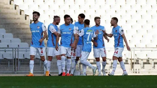 Spor Toto Süper Lig: Fatih Karagümrük: 1 - Gaziantep Futbol Kulübü: 2 (İlk yarı)