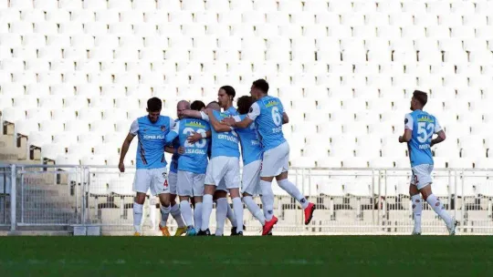 Spor Toto Süper Lig: Fatih Karagümrük: 1 - Gaziantep Futbol Kulübü: 2 (İlk yarı)