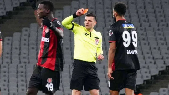 Spor Toto Süper Lig: Fatih Karagümrük: 4 - Trabzonspor: 1 (Maç sonucu)