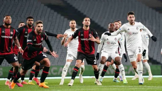Spor Toto Süper Lig: Fatih Karagümrük: 1 - Beşiktaş: 1 (Maç sonucu)