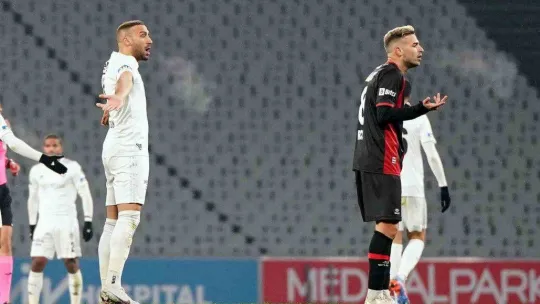 Spor Toto Süper Lig: Fatih Karagümrük: 1 - Beşiktaş: 1 (Maç sonucu)