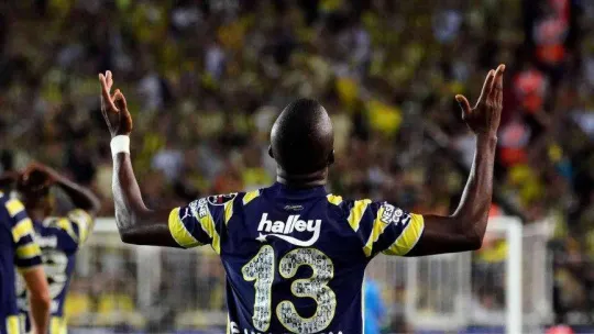 Spor Toto Süper Lig: Fenerbahçe: 5 - Corendon Antalyaspor: 0 (Maç sonucu)