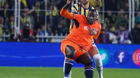 Spor Toto Süper Lig: Fenerbahçe: 0 - Medipol Başakşehir: 0 (Maç devam ediyor)