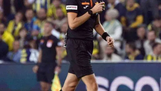 Spor Toto Süper Lig: Fenerbahçe: 0 - Medipol Başakşehir: 0 (Maç devam ediyor)