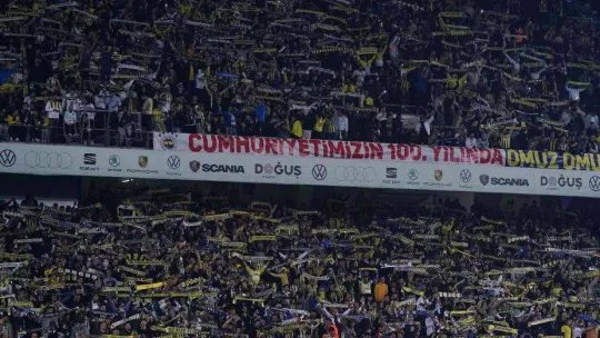 Spor Toto Süper Lig: Fenerbahçe: 0 - Medipol Başakşehir: 0 (Maç devam ediyor)