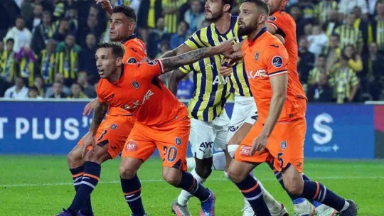 Spor Toto Süper Lig: Fenerbahçe: 0 - Medipol Başakşehir: 0 (İlk yarı)