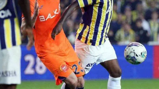 Spor Toto Süper Lig: Fenerbahçe: 1 - Medipol Başakşehir: 0 (Maç sonucu)