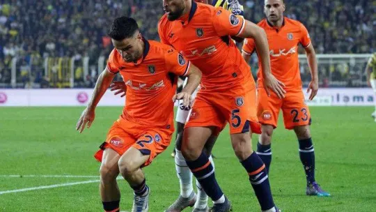 Spor Toto Süper Lig: Fenerbahçe: 1 - Medipol Başakşehir: 0 (Maç sonucu)