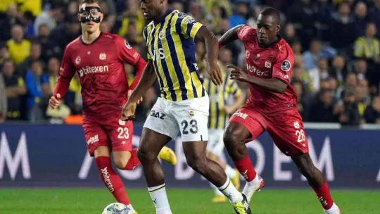 Spor Toto Süper Lig: Fenerbahçe: 0 - Sivasspor: 0 (Maç devam ediyor)