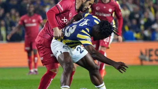 Spor Toto Süper Lig: Fenerbahçe: 0 - Sivasspor: 0 (Maç devam ediyor)