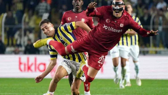 Spor Toto Süper Lig: Fenerbahçe: 0 - DG Sivasspor: 0 (İlk yarı)