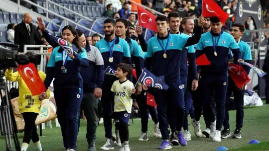 Spor Toto Süper Lig: Fenerbahçe: 0 - Giresunspor: 0 (Maç devam ediyor)