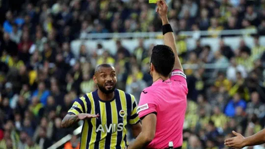 Spor Toto Süper Lig: Fenerbahçe: 1 - Giresunspor: 0 (İlk yarı)
