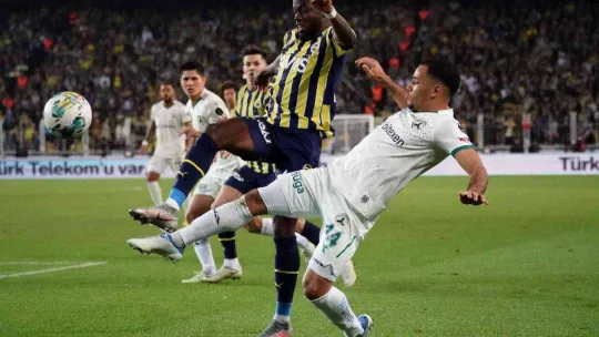 Spor Toto Süper Lig: Fenerbahçe: 1 - Giresunspor: 2 (Maç sonucu)