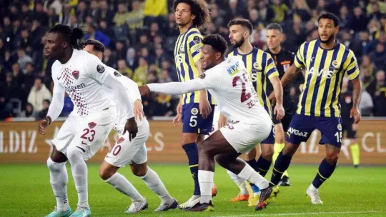 Spor Toto Süper Lig: Fenerbahçe: 1 - Hatayspor: 0 (Maç devam ediyor)