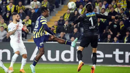 Spor Toto Süper Lig: Fenerbahçe: 1 - Hatayspor: 0 (Maç devam ediyor)