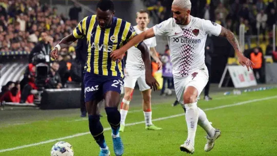 Spor Toto Süper Lig: Fenerbahçe: 2 - Hatayspor: 0 (İlk yarı)