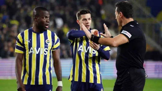 Spor Toto Süper Lig: Fenerbahçe: 0 - Kasımpaşa: 0 (Maç devam ediyor)