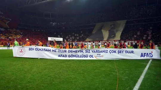 Spor Toto Süper Lig: Galatasaray: 1 - Corendon Alanyaspor: 0 (Maç devam ediyor)