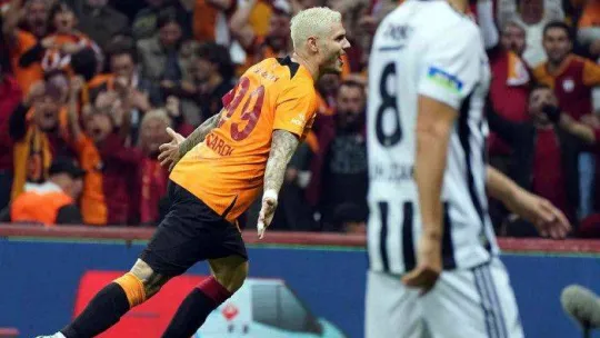 Spor Toto Süper Lig: Galatasaray: 1 - Beşiktaş: 1 (İlk yarı)