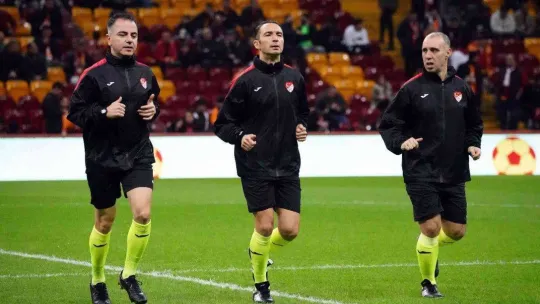 Spor Toto Süper Lig: Galatasaray: 1 - İstanbulspor: 0 (Maç devam ediyor)