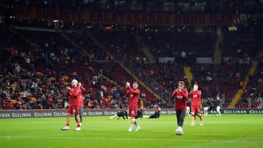 Spor Toto Süper Lig: Galatasaray: 1 - İstanbulspor: 0 (Maç devam ediyor)