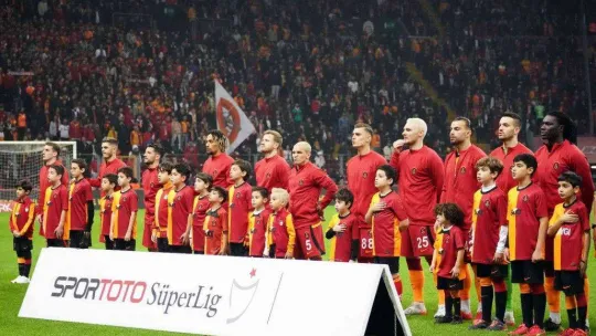 Spor Toto Süper Lig: Galatasaray: 1 - İstanbulspor: 0 (Maç devam ediyor)