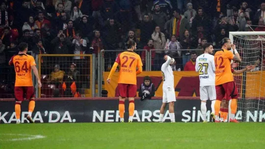 Spor Toto Süper Lig: Galatasaray: 2 - İstanbulspor: 1 (İkinci yarı)