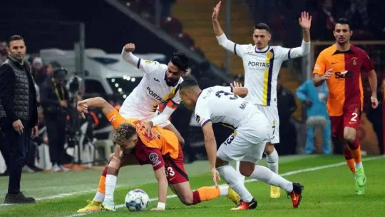 Spor Toto Süper Lig: Galatasaray: 1 - MKE Ankaragücü: 1 (Maç devam ediyor)