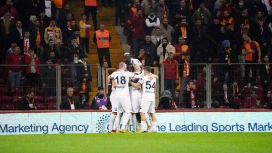 Spor Toto Süper Lig: Galatasaray: 2 - MKE Ankaragücü: 1 (İlk yarı)