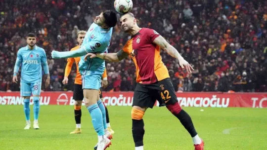 Spor Toto Süper Lig: Galatasaray: 1 - Trabzonspor: 1 (Maç devam ediyor)
