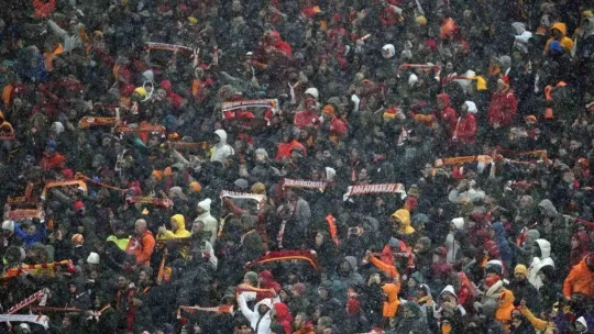 Spor Toto Süper Lig: Galatasaray: 1 - Trabzonspor: 1 (İlk yarı)