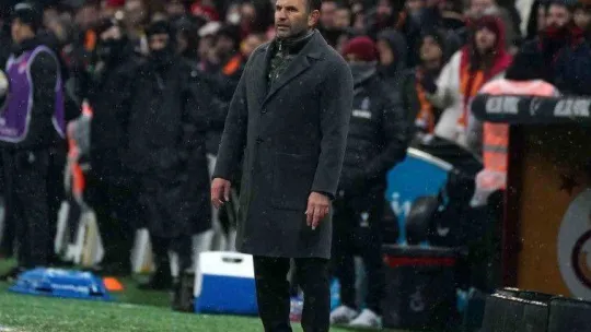 Spor Toto Süper Lig: Galatasaray: 1 - Trabzonspor: 1 (İlk yarı)