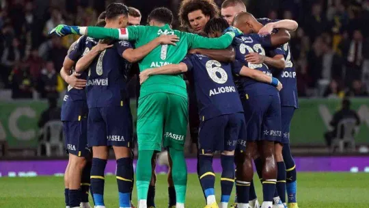 Spor Toto Süper Lig: İstanbulspor: 0 - Fenerbahçe: 0 (Maç devam ediyor)