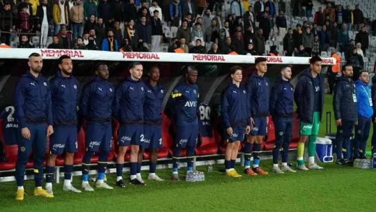 Spor Toto Süper Lig: İstanbulspor: 0 - Fenerbahçe: 0 (Maç devam ediyor)